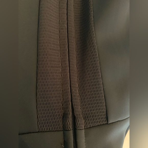 Form fitting black dress size 10/12, black pleather/snake pattern mesh panels - Picture 4 of 7